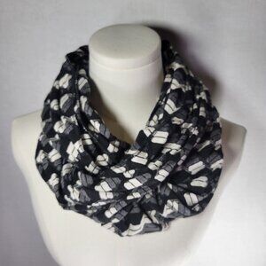Dana Herbert Black & White Geometric Professional Lightweight Infinity Scarf